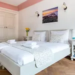 Barbo Palace And Apartamento