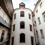 Barbo Palace And Apartamento *