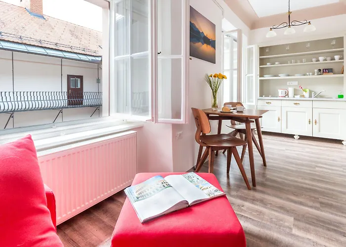 アパート Barbo Palace And