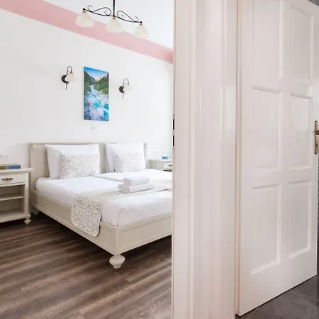 Barbo Palace And 아파트 류블랴나