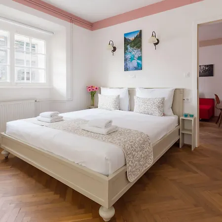 Appartement Barbo Palace And