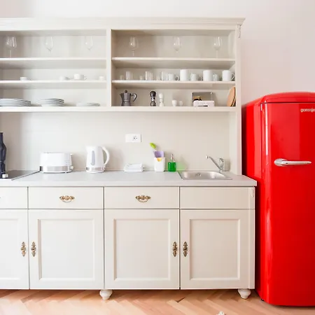 Barbo Palace And Appartement