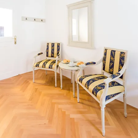 Barbo Palace And