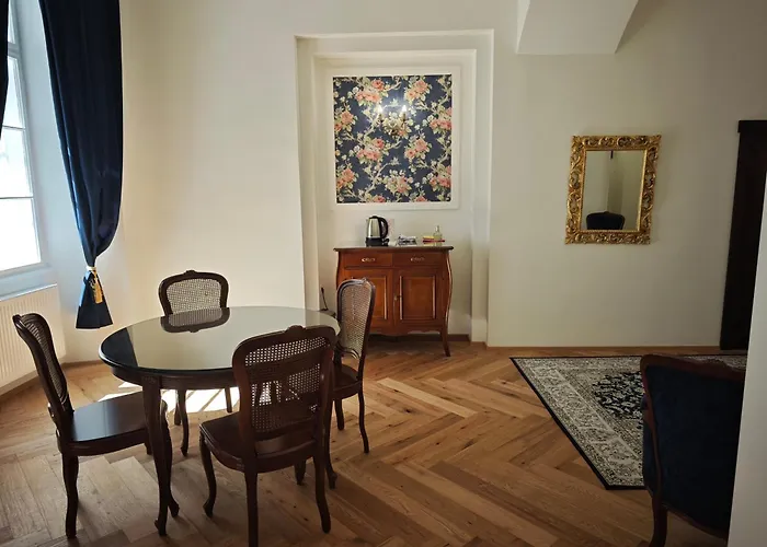 Barbo Palace And Appartement *